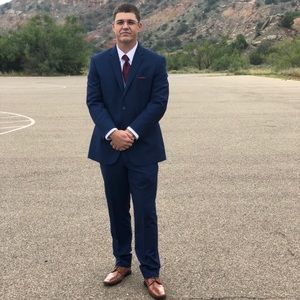 Meet your Posher, Derek